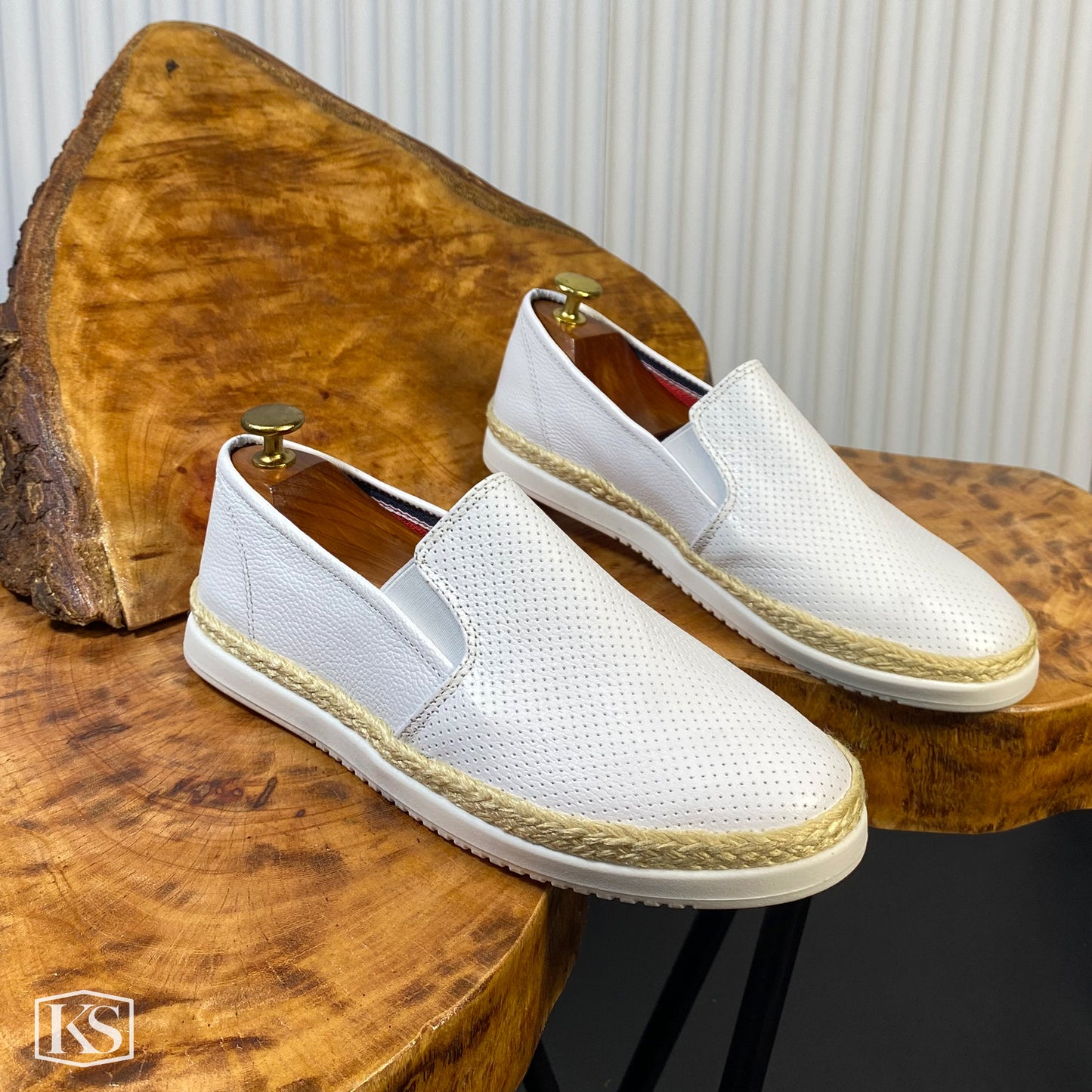 Últimas tallas - TENIS ESPADRILLA CUERO BLANCO - ENVÍO GRATIS