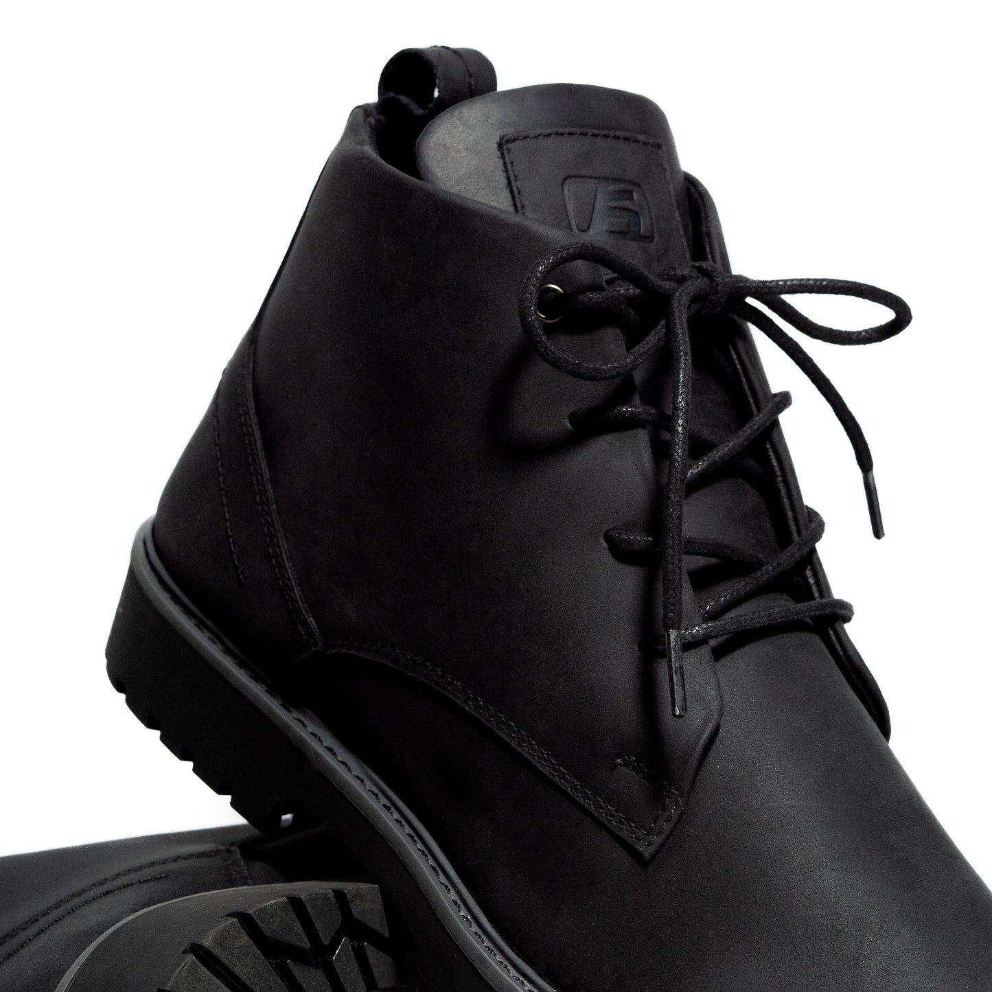 BOTINES NEGROS 100% CUERO - ENVIO GRATIS