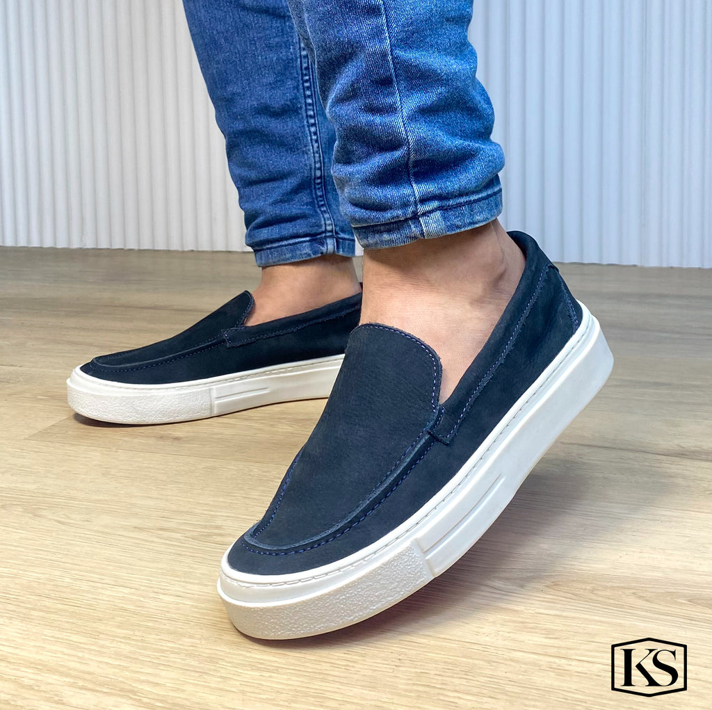 Últimas tallas -TENIS BERLÍN CUERO GAMUZA AZUL - ENVÍO GRATIS