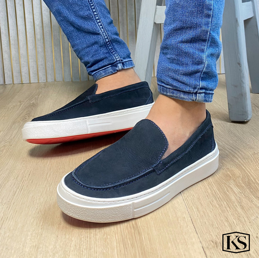 Últimas tallas -TENIS BERLÍN CUERO GAMUZA AZUL - ENVÍO GRATIS