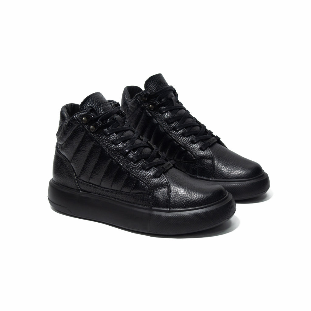 Últimas tallas -TENIS BOTA CUERO NEGRO - ENVÍO GRATIS