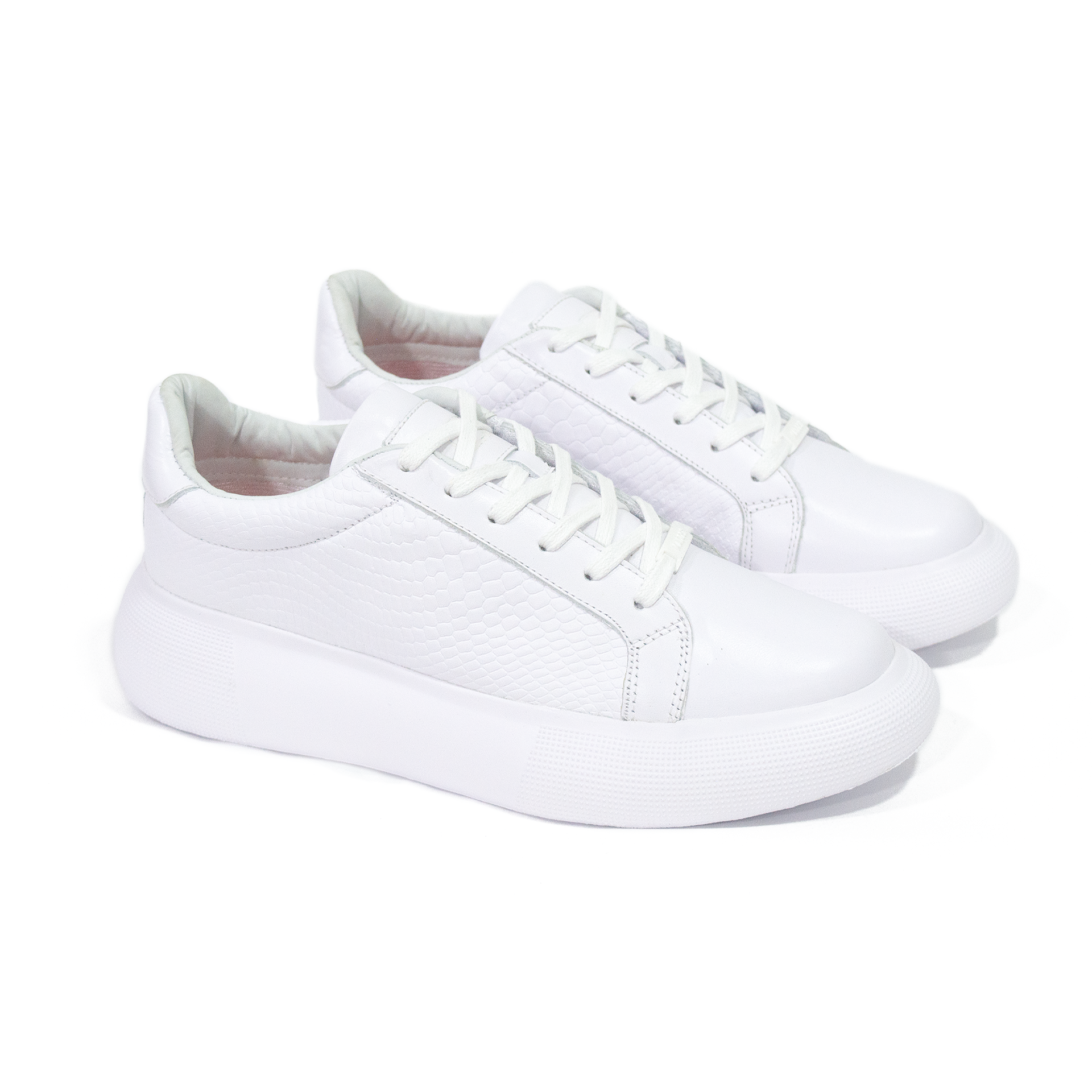 TENIS CABERNET CUERO GRABADO BLANCO - ENVÍO GRATIS