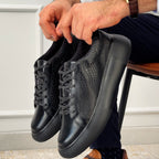 TENIS CABERNET CUERO GRABADO NEGRO - ENVÍO GRATIS