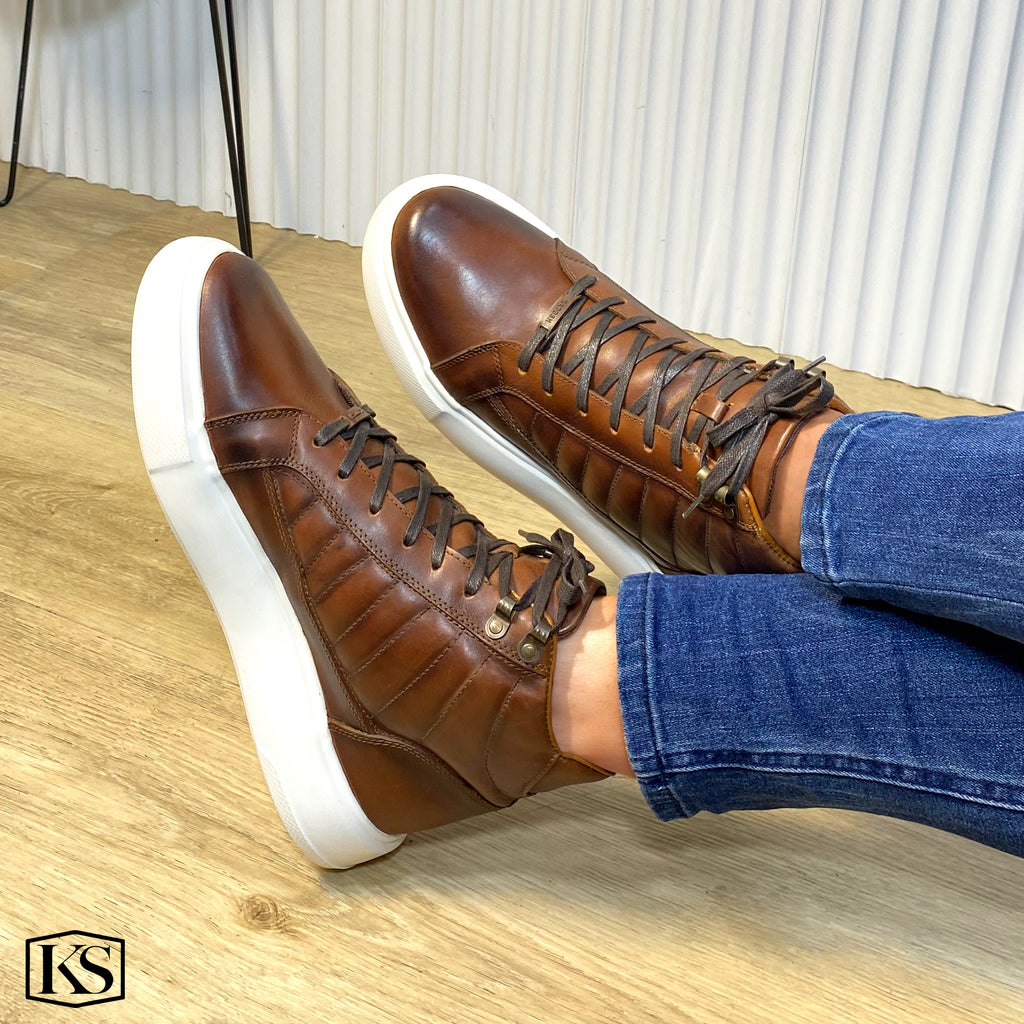 Últimas tallas - TENIS BOTA CUERO CAFÉ