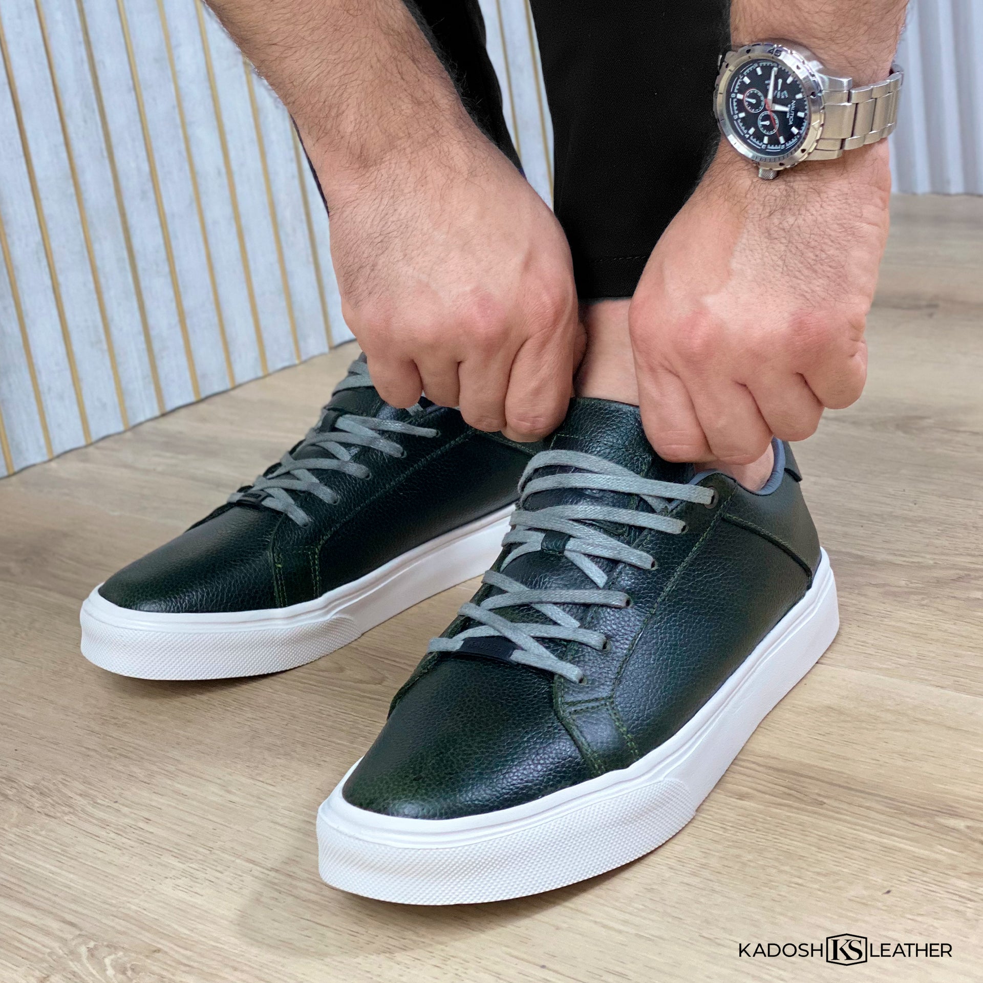 Últimas tallas- TENIS LISBOA CUERO VERDE