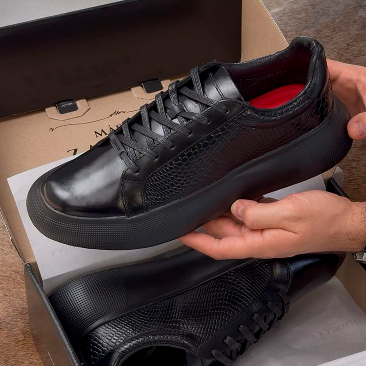 CABERNET CUERO GRABADO NEGRO Y MIEL