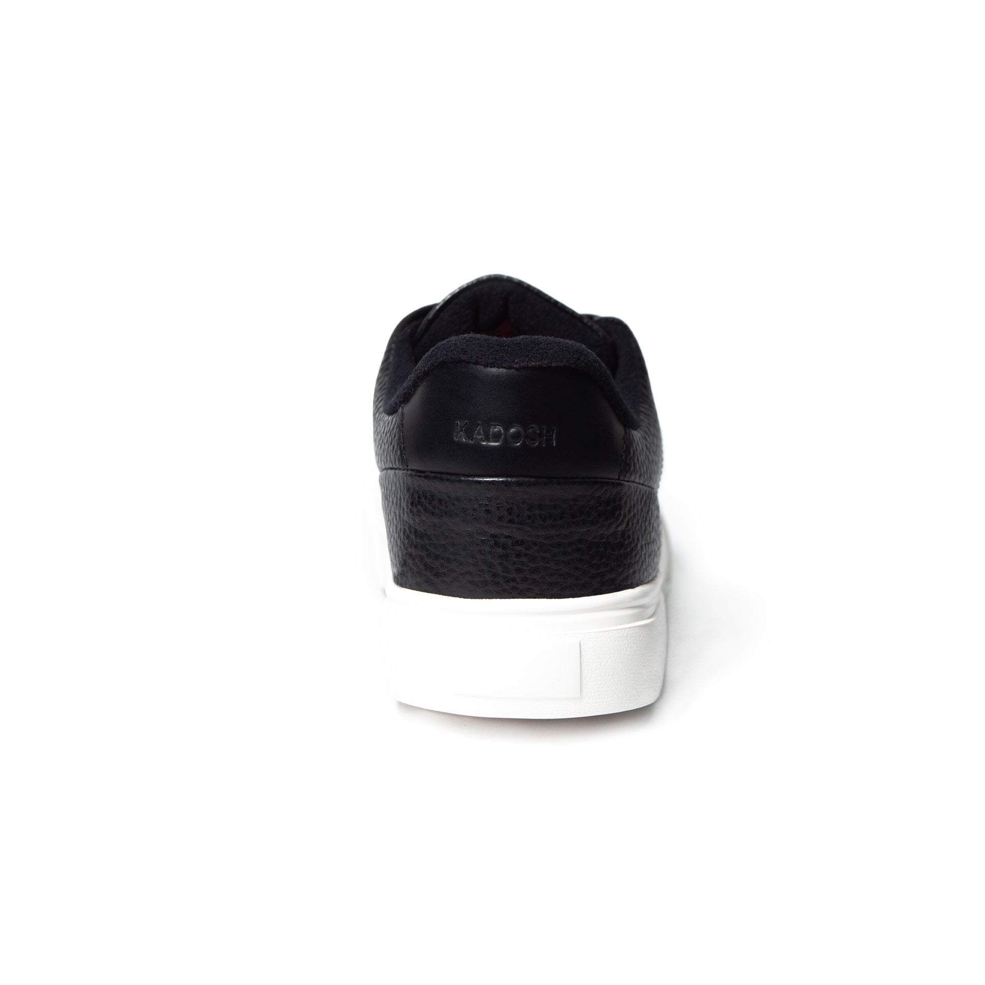 Últimas tallas  -  TENIS LISBOA CUERO NEGRO