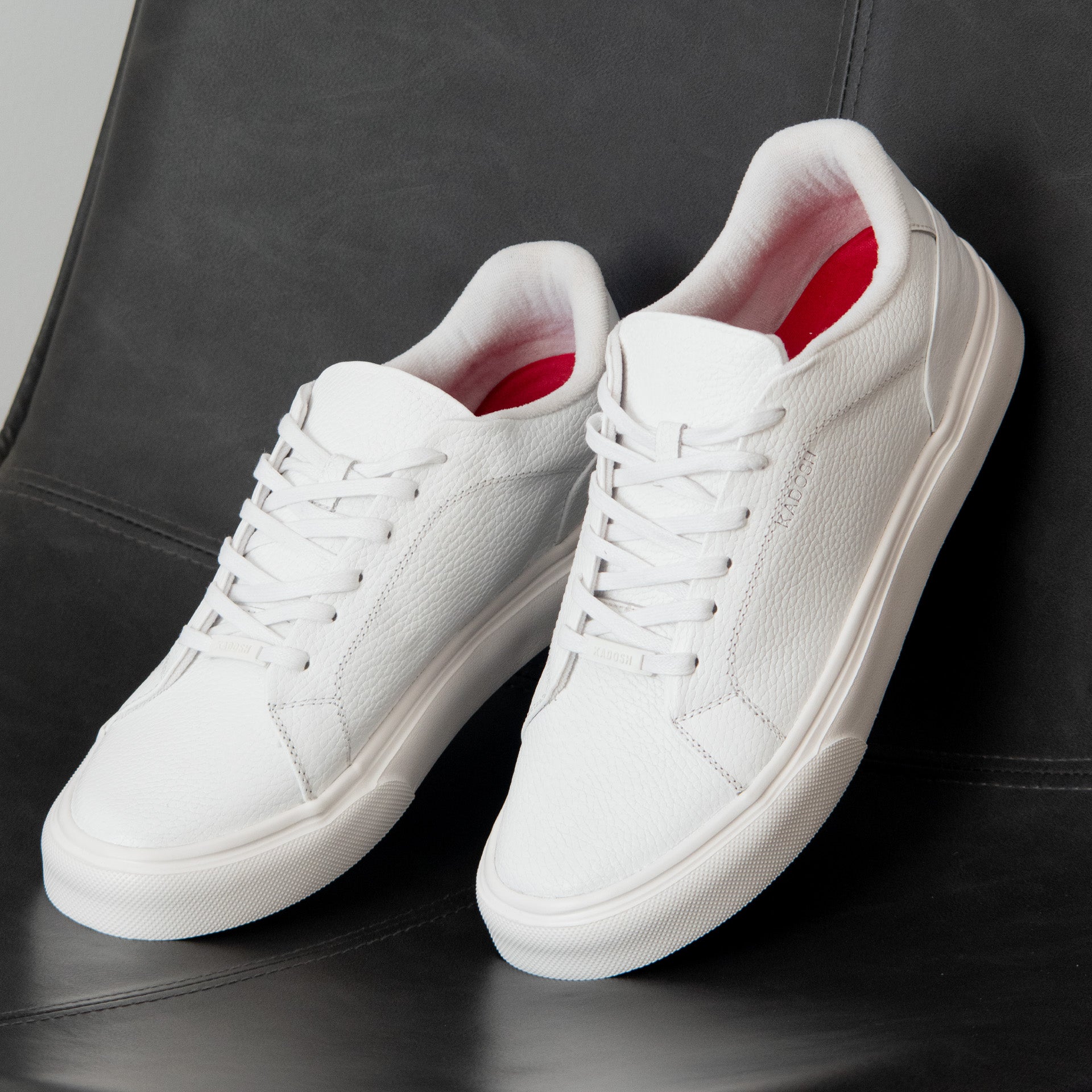 Últimas tallas   -  TENIS LISBOA CUERO BLANCO