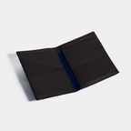PORTAPASAPORTE EN CUERO NEGRO