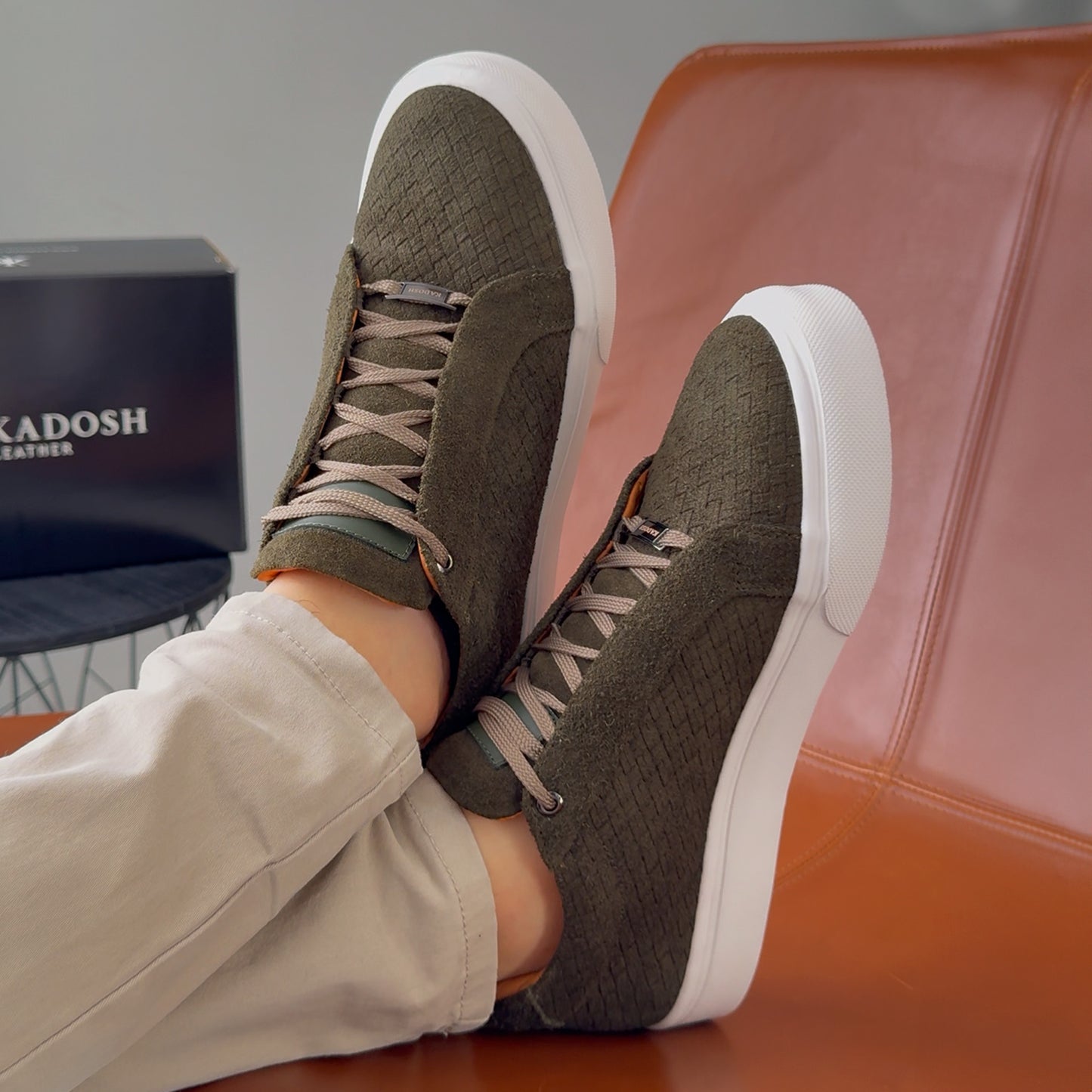 TENIS MONACO CUERO TIPO GAMUZA VERDE - ENVÍO GRATIS