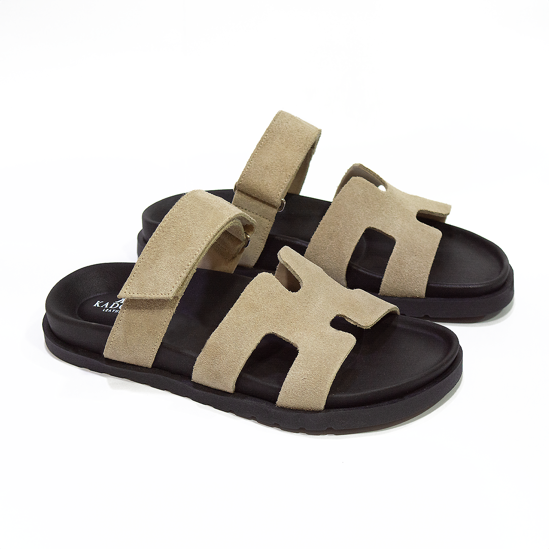 SANDALIA INVICTUS CUERO GAMUZA TAUPE