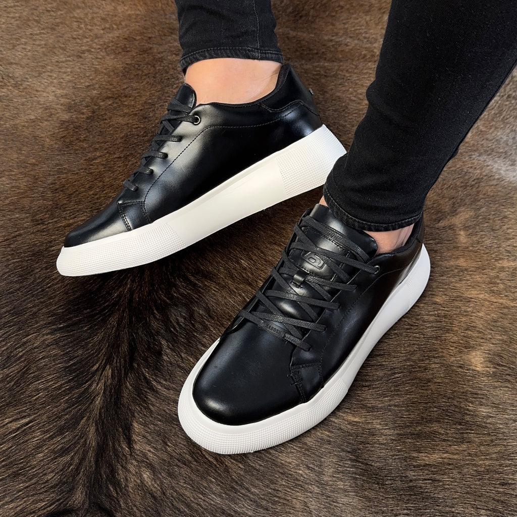 TENIS KONG CUERO NEGRO