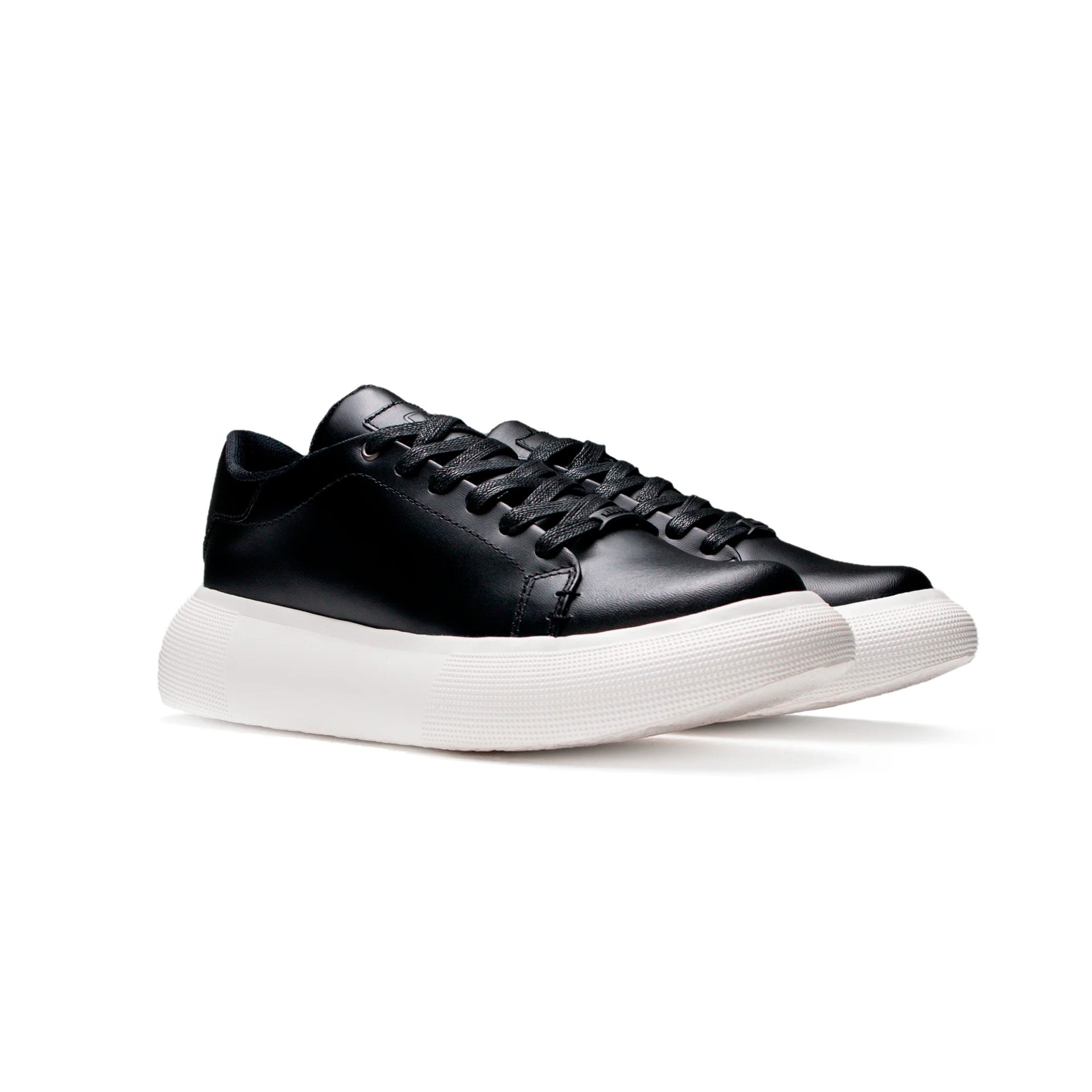 TENIS KONG CUERO NEGRO